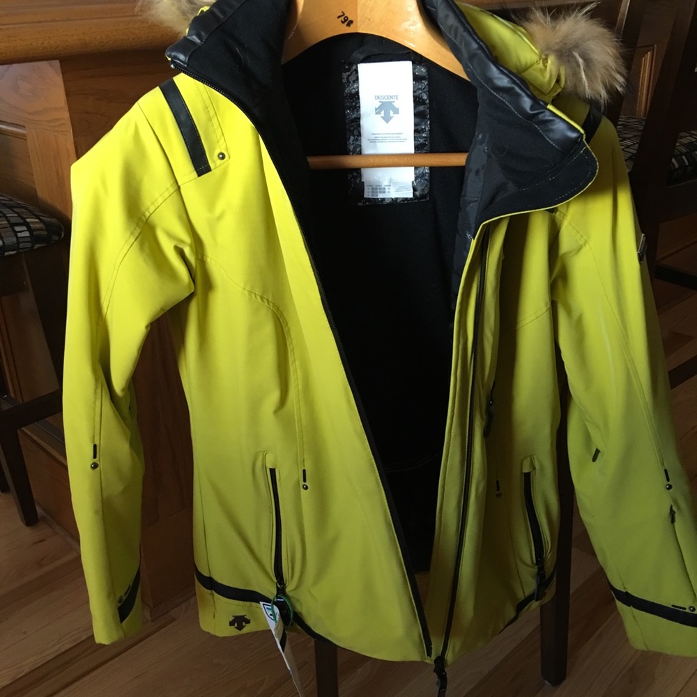 Descent brand woman’s ski jacket